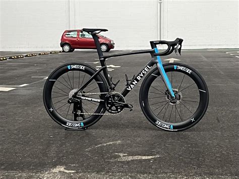 decathlon wc bike.